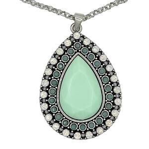 Necklace Fashion Jewelry 18" Tear Drop Pendant in Green Silver Plated Chain